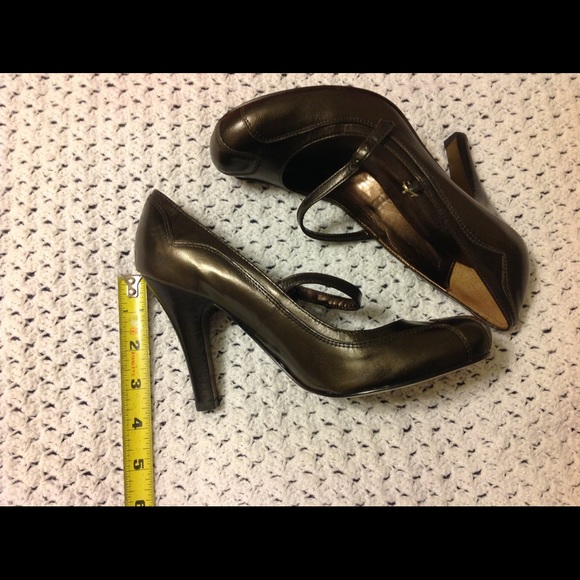Charles David Mary Jane Bronze Metal Heel. Sz 6.5 - Picture 4 of 9